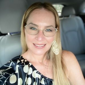 Meet your Posher, Dorkas